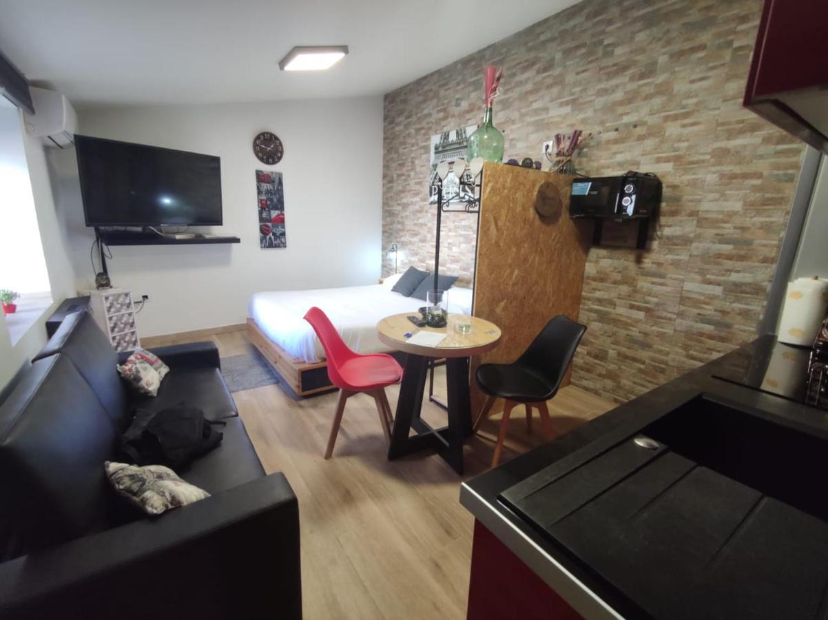 Casa Rural La Zzinetina Con Jacuzzi Constantina Εξωτερικό φωτογραφία